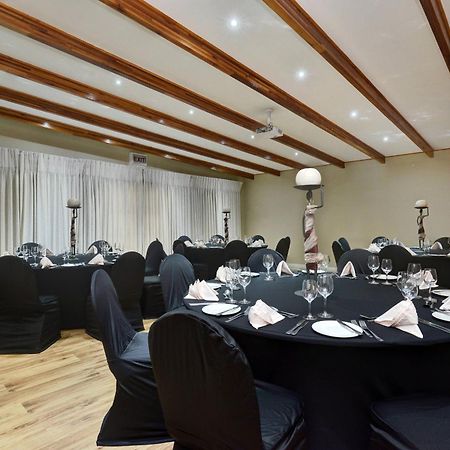 מהיקנג Protea Hotel By Marriott Mahikeng מראה חיצוני תמונה