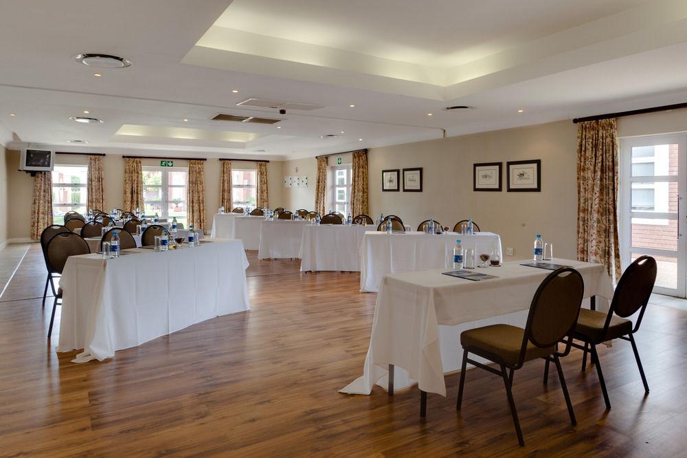 מהיקנג Protea Hotel By Marriott Mahikeng מראה חיצוני תמונה