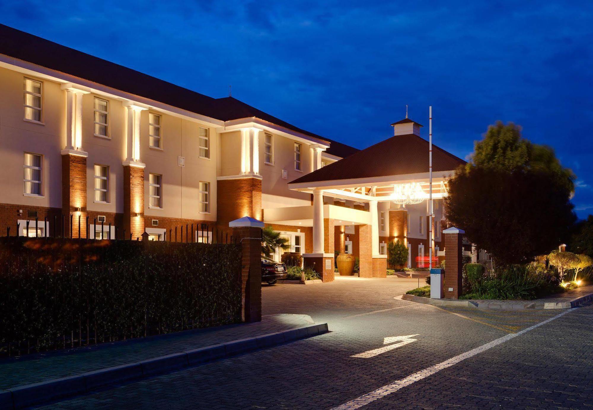 מהיקנג Protea Hotel By Marriott Mahikeng מראה חיצוני תמונה
