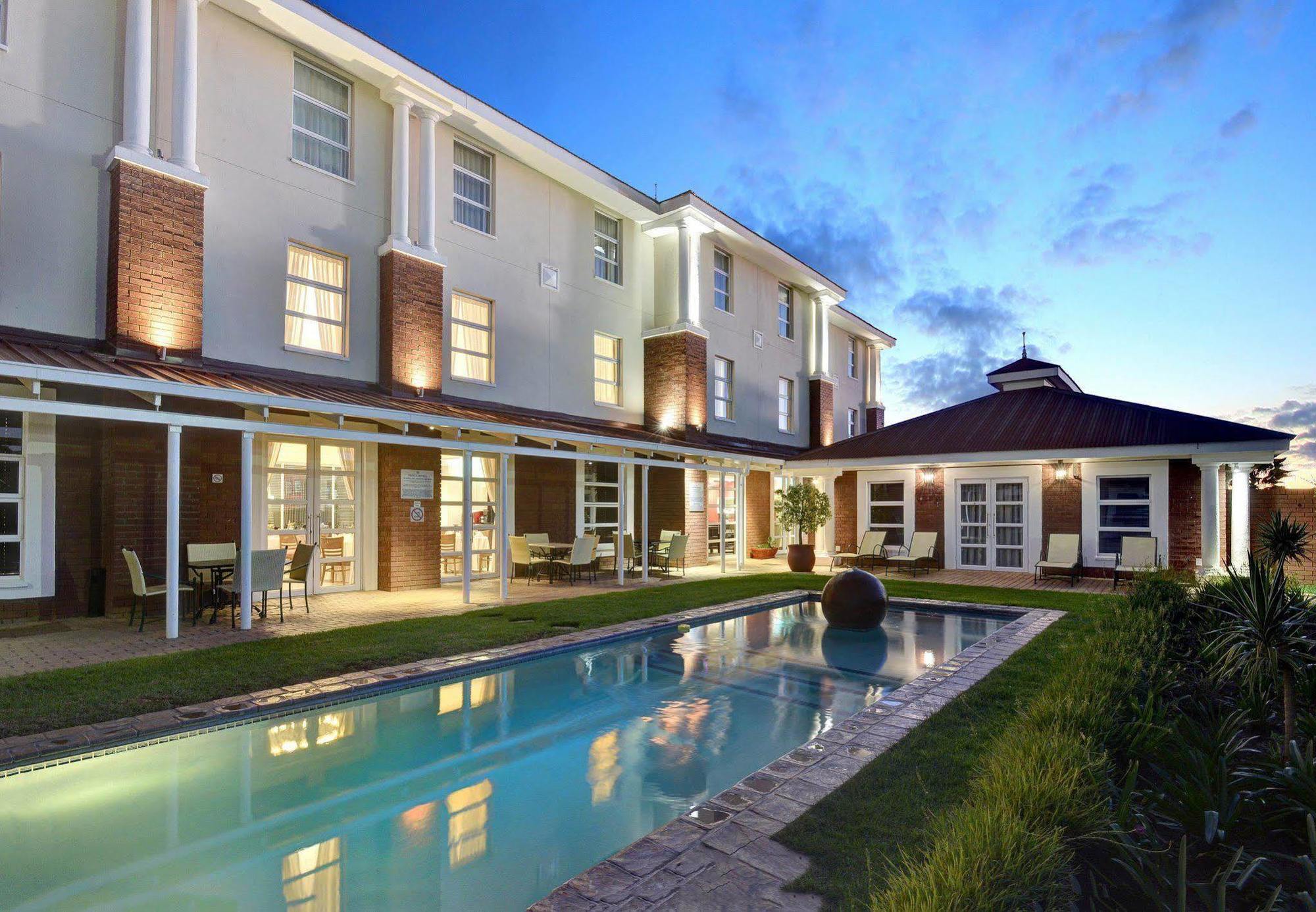 מהיקנג Protea Hotel By Marriott Mahikeng מראה חיצוני תמונה